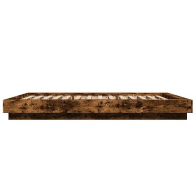 vidaXL füstös tölgyszínű szerelt fa ágykeret 135 x 190 cm